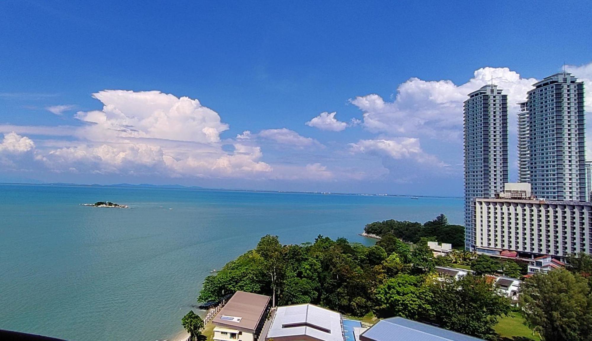 Rainbow Paradise At Tanjung Bungah Tanjung Bungah  Dış mekan fotoğraf